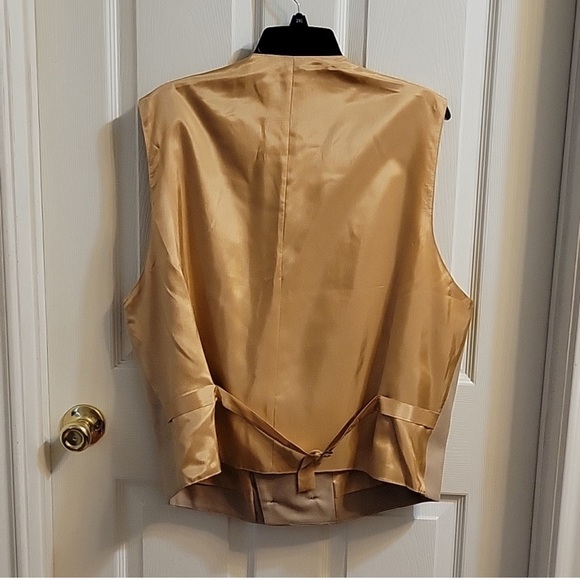 Men's Western Dress Vest - Picture 2 of 3